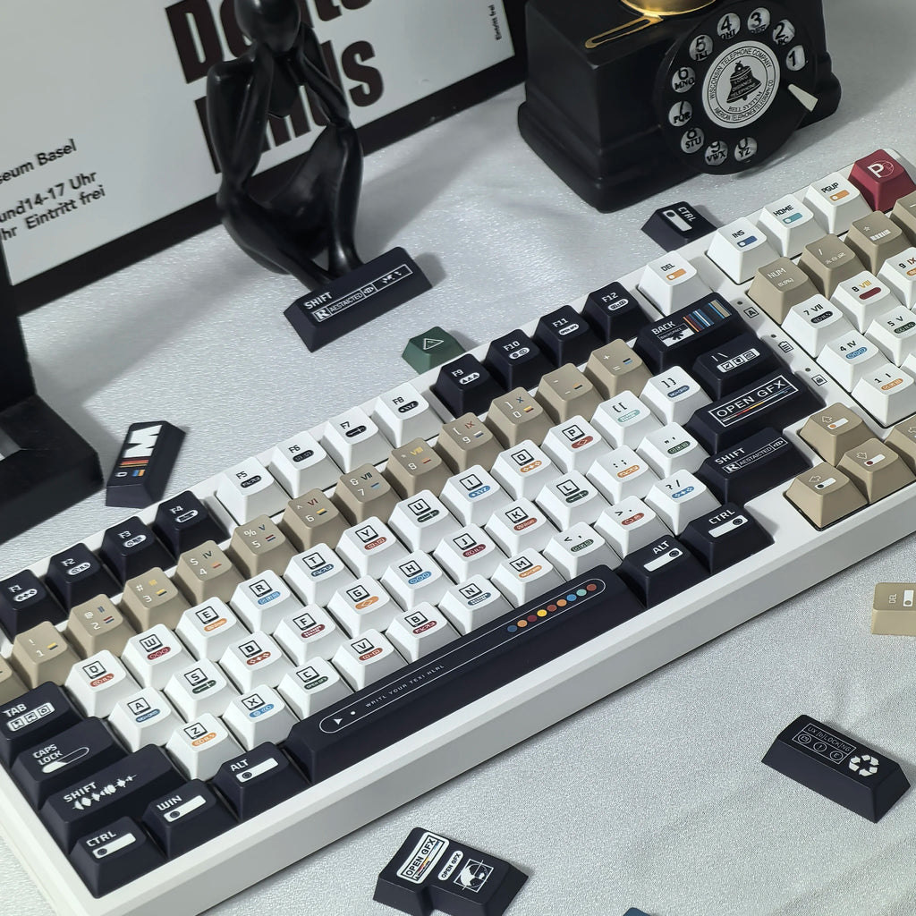 韩国键帽 极繁主义主题键帽 135 键樱桃 Pbt 俄语英语复古键帽黑白设计“L”形输入键